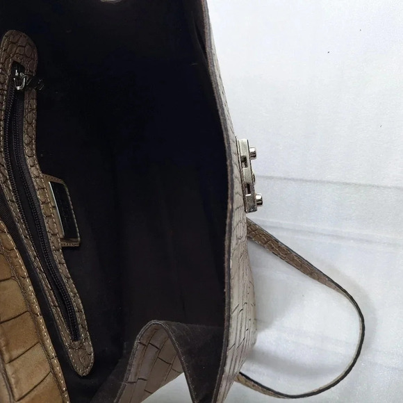 Claudia Firenze Croc Embossed Leather Cream Colored Satchel/ Bag - Picture 9 of 16